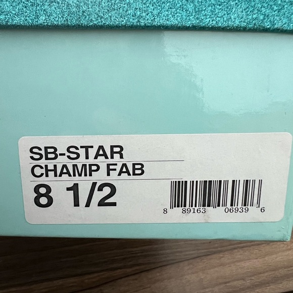 Betsy Johnson Blue Collection - Swarovski crystal closed toe stilettos sz 8.5 - Picture 6 of 6